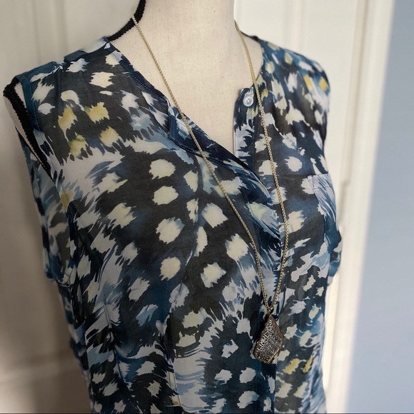 CAbi Avery sheer flowing tunic Sz M - Picture 1 of 8